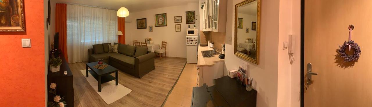 Konig Apartman City Center Apartment บูดาเปสต์ ภายนอก รูปภาพ